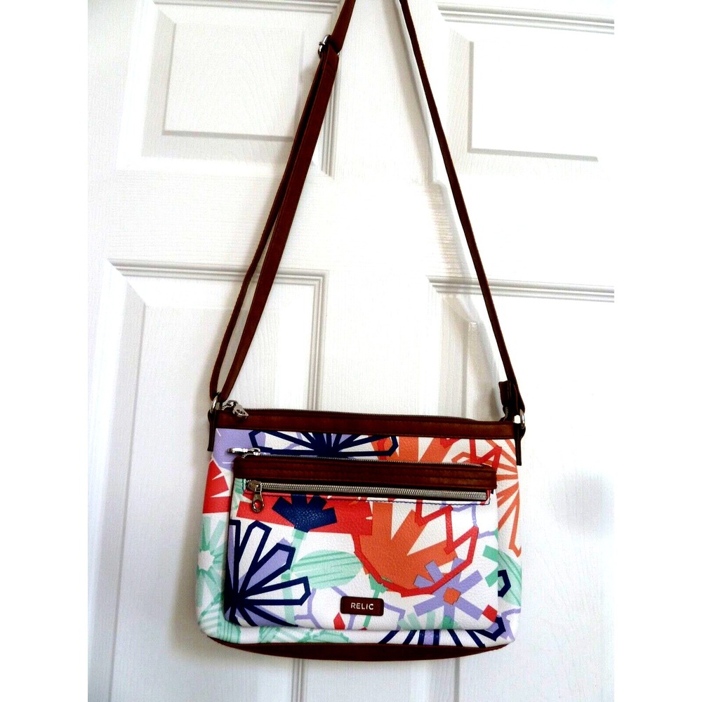 *RELIC OH HAPPY DAY Crossbody Purse Bag White Flower Boho Hippie Summer*